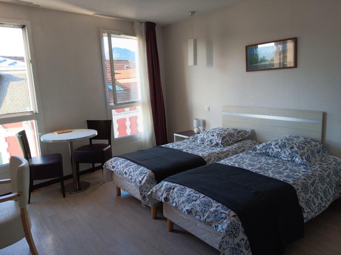 Studio 24M2 Au 4Eme Etage Ascenseur A Cote De La Gare Sncf Lourdes Zewnętrze zdjęcie