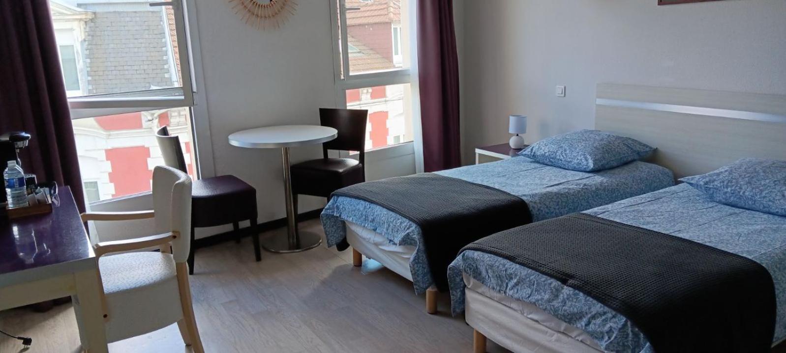 Studio 24M2 Au 4Eme Etage Ascenseur A Cote De La Gare Sncf Lourdes Zewnętrze zdjęcie